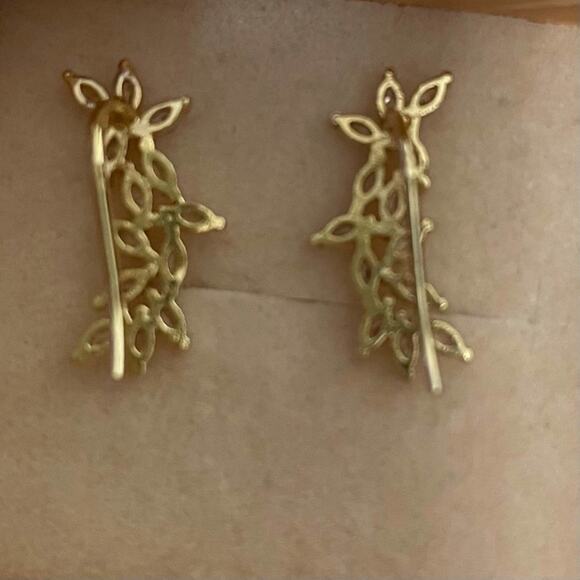 Beautiful Rhinestone Earrings - Picture 2 of 4